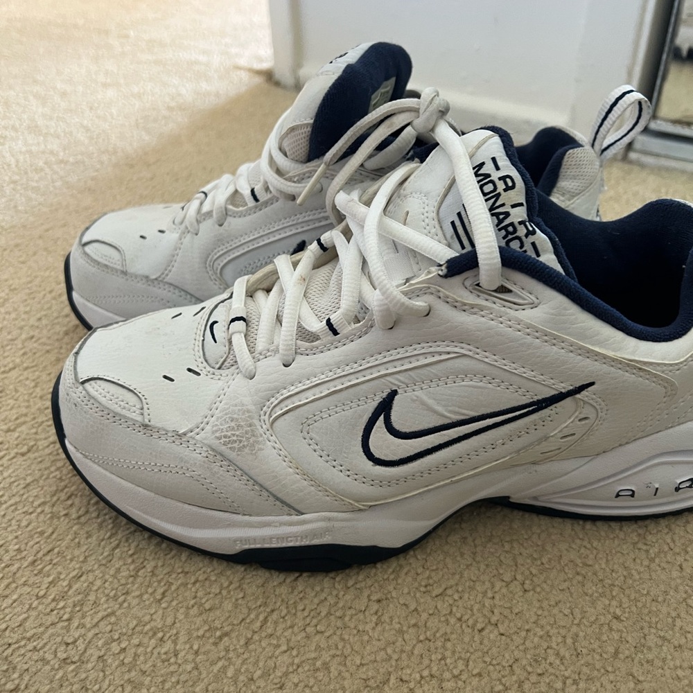 NIKE AIR MONARCH SNEAKERS